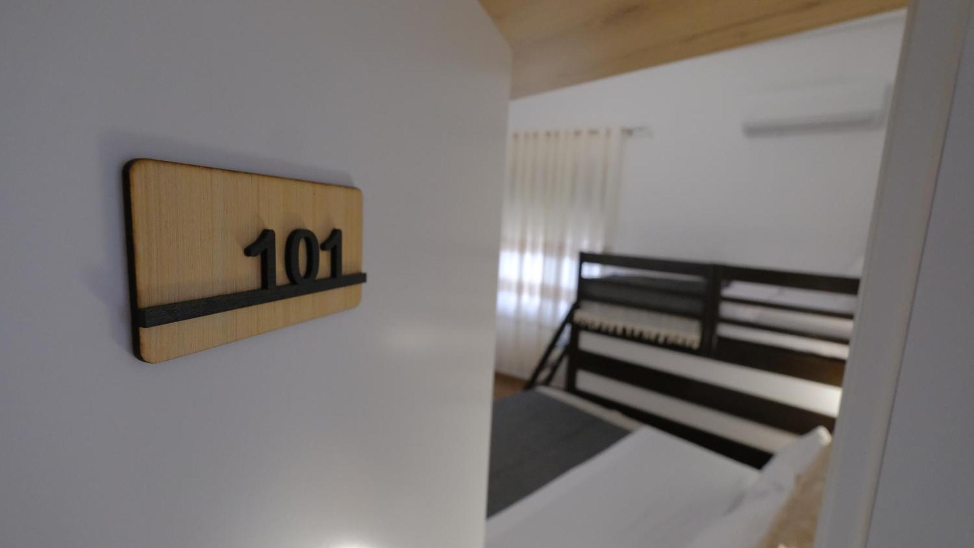 Salillari Guest House เบราท ภายนอก รูปภาพ