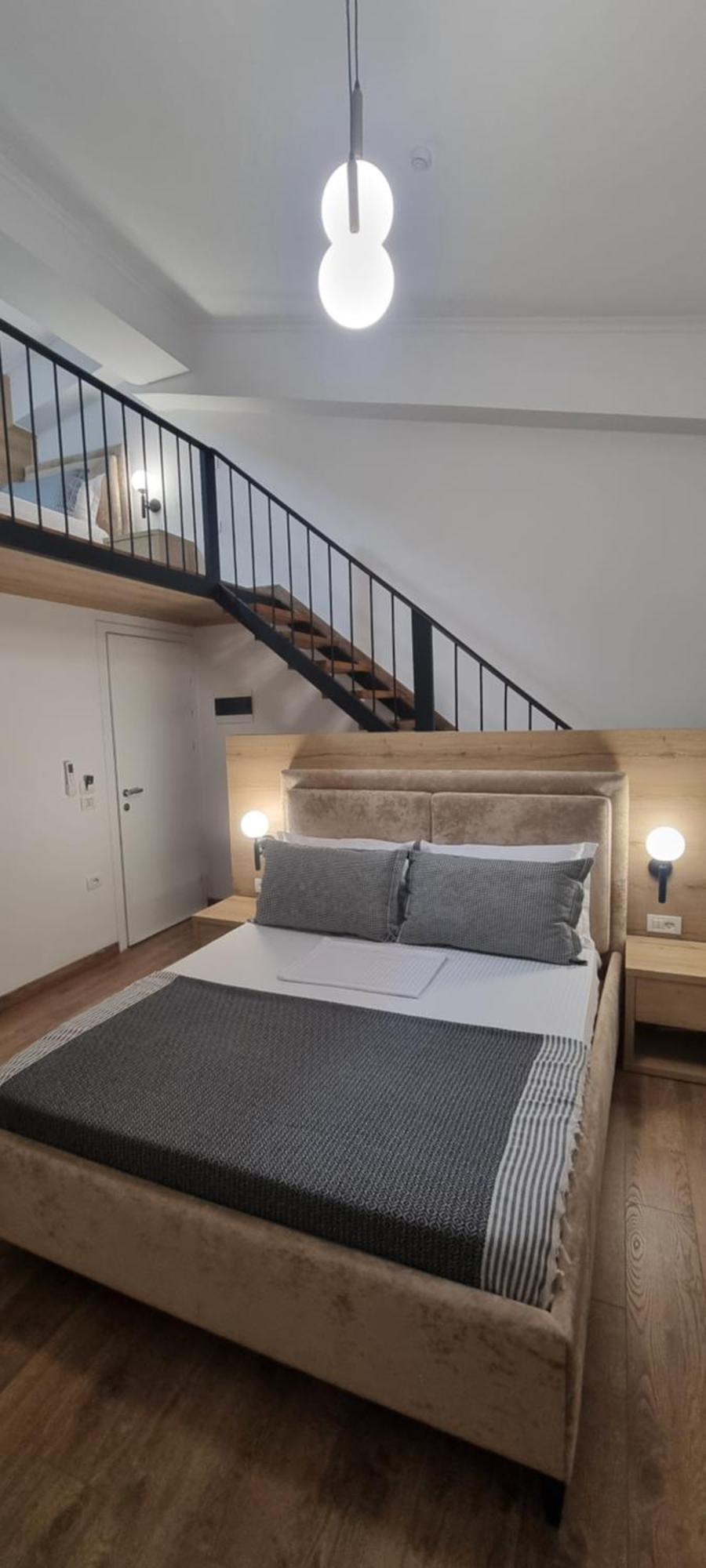 Salillari Guest House เบราท ภายนอก รูปภาพ
