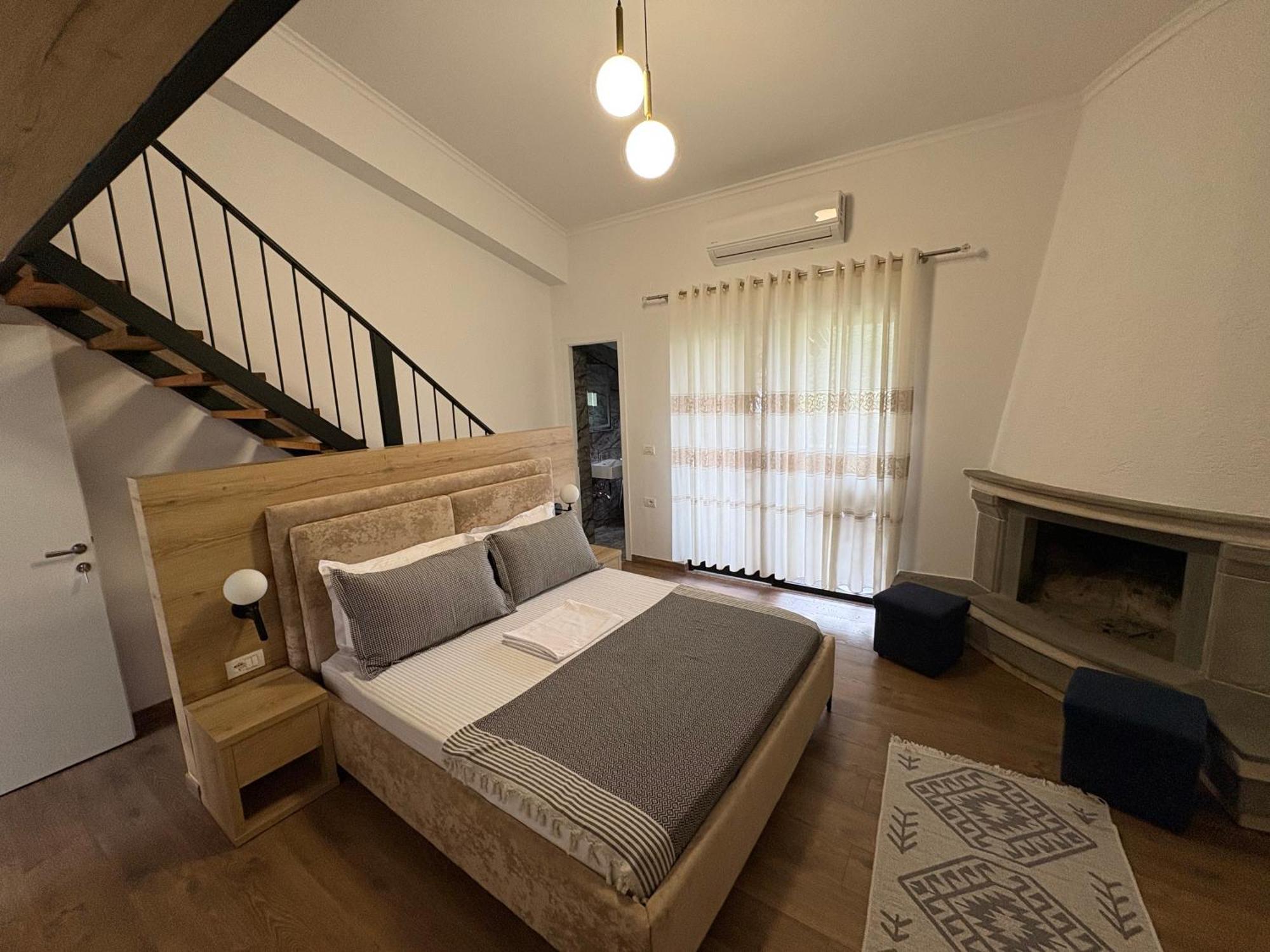 Salillari Guest House เบราท ภายนอก รูปภาพ