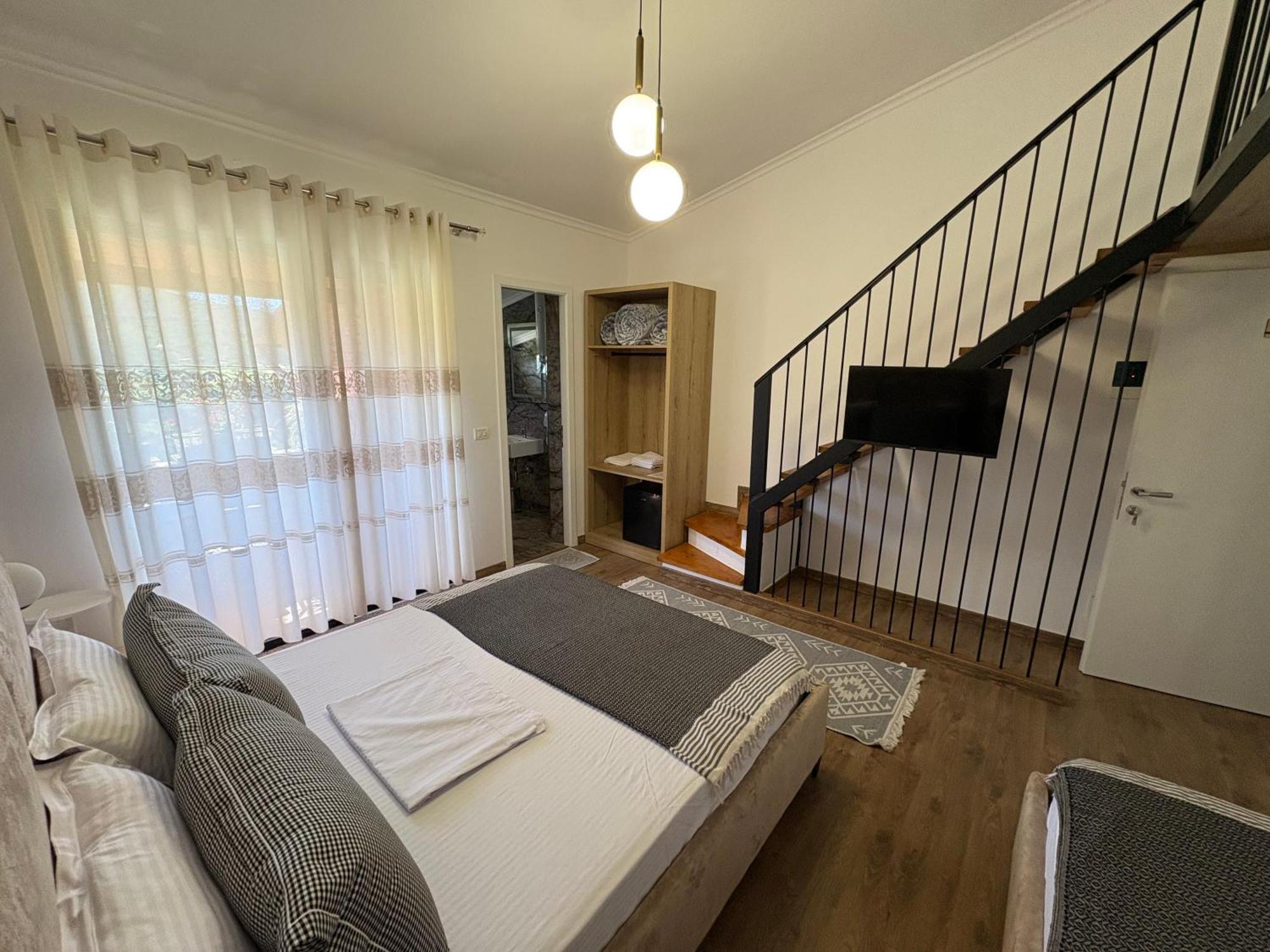 Salillari Guest House เบราท ภายนอก รูปภาพ