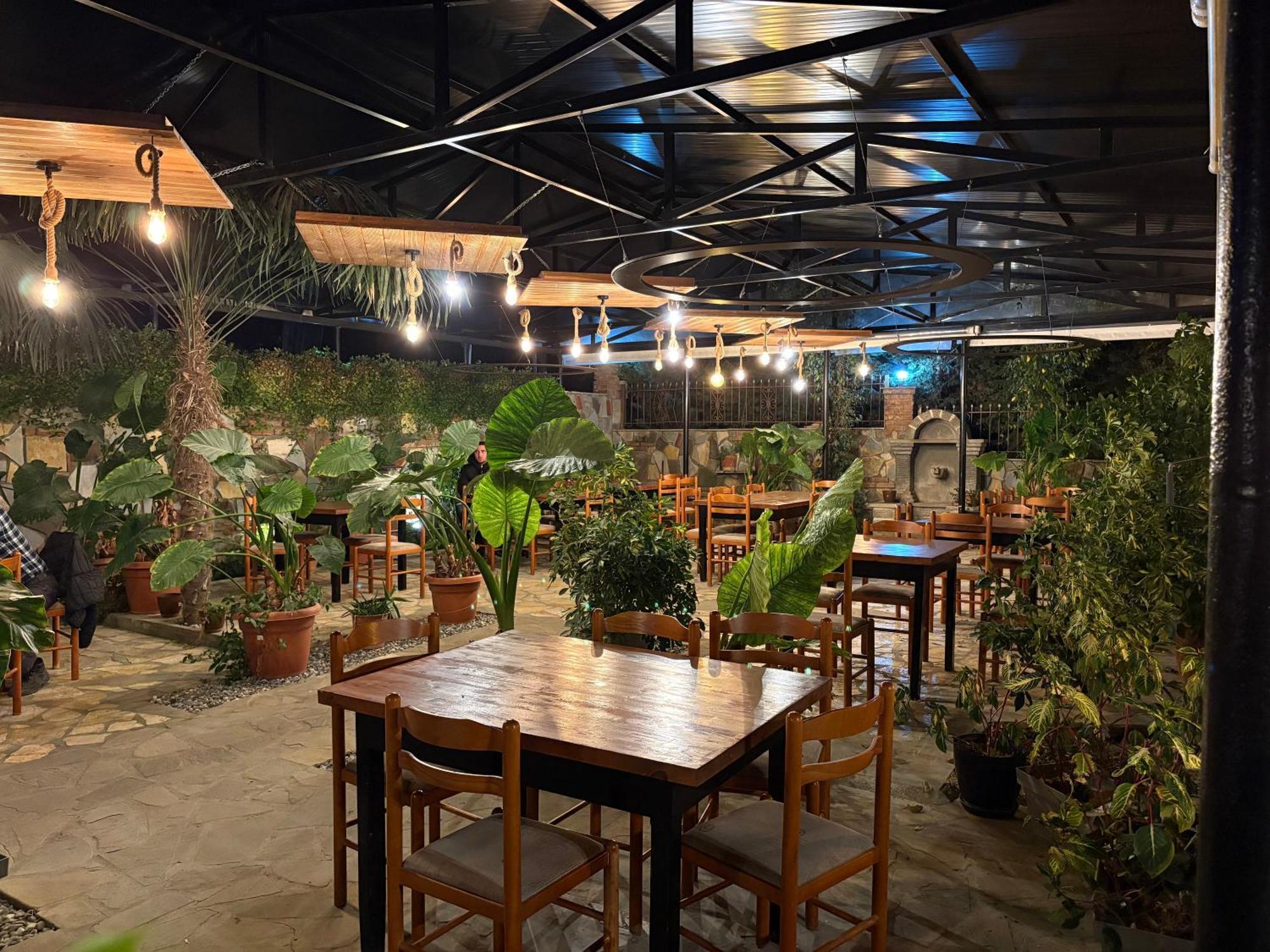 Salillari Guest House เบราท ภายนอก รูปภาพ
